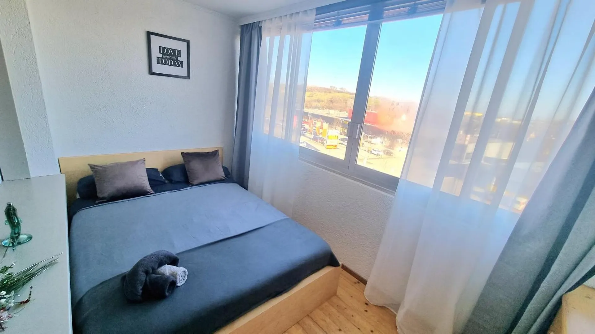 Smart-Schoen-Guenstig,Naehe U1 & Park And Ride ! Vienna Austria